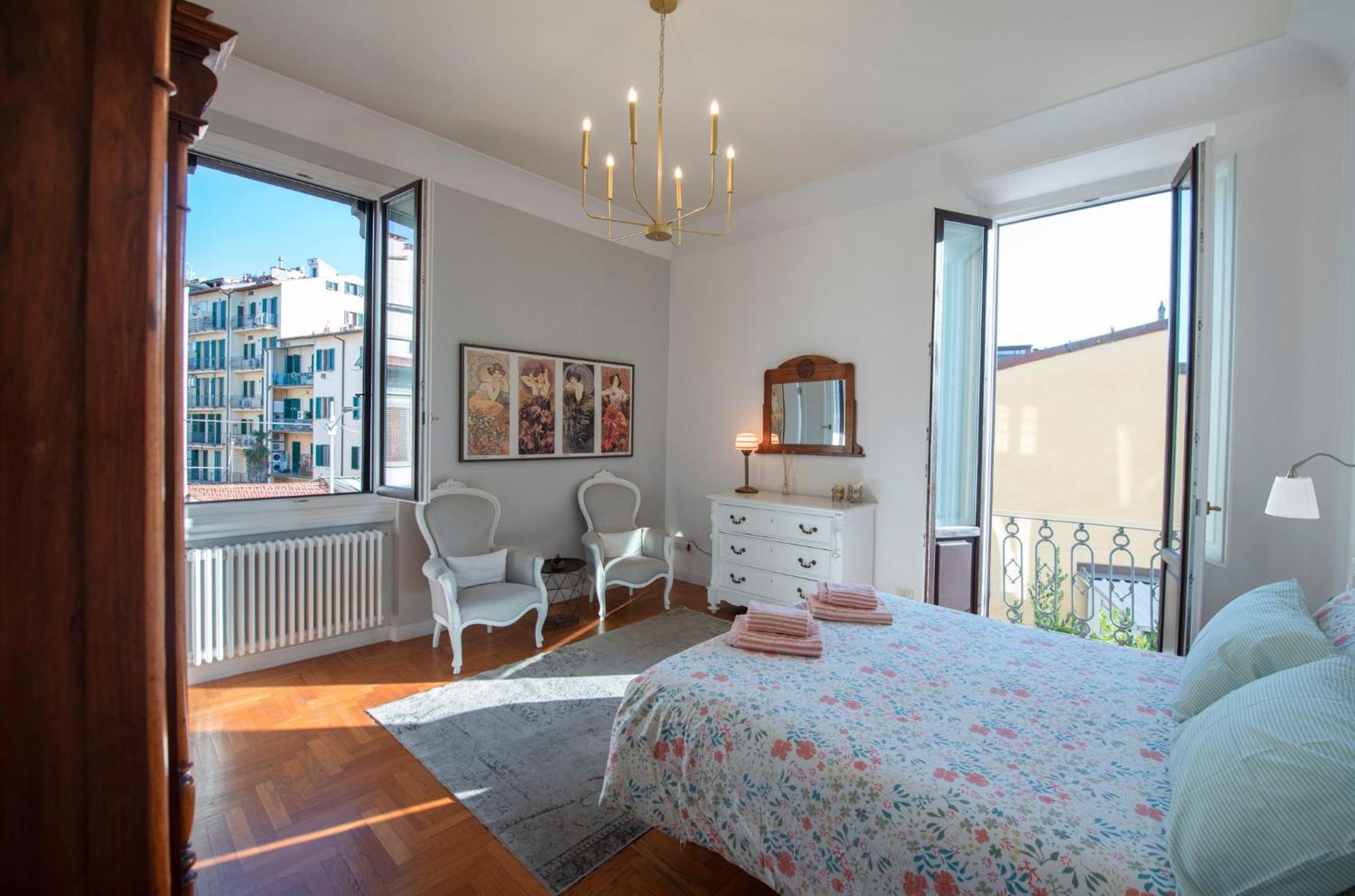 Romantic And Charming Apartments Florens Exteriör bild